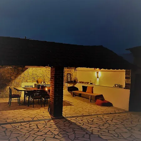 Moita * Moita (Leiria)